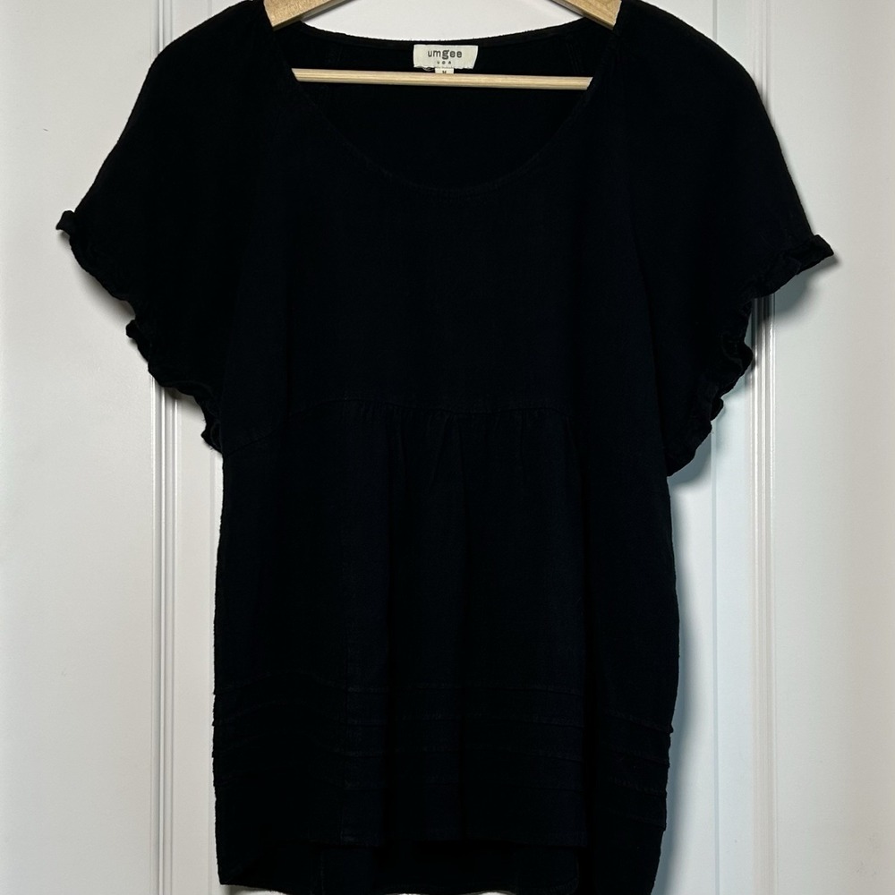 Umgee USA Black Linen Cotton Blend Flutter Ruffle Sleeve Scoop Neck Top